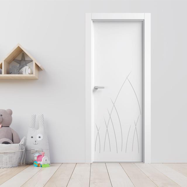 puerta lacada blanca en habitación tb81