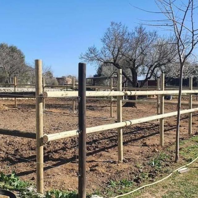 postes de madera para cerca