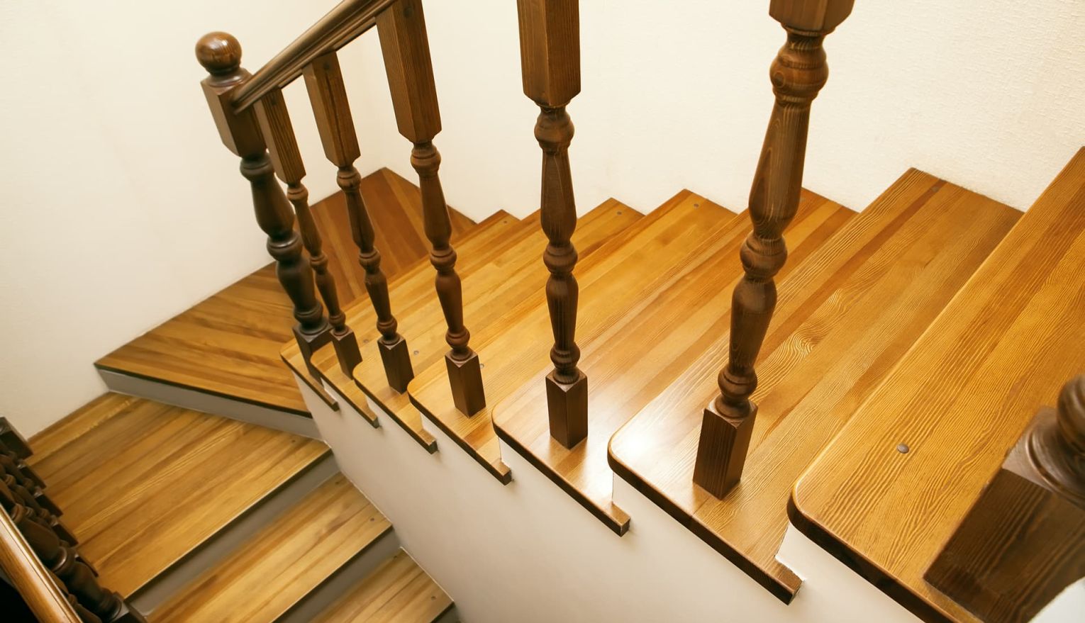 Peldaños canto redondo