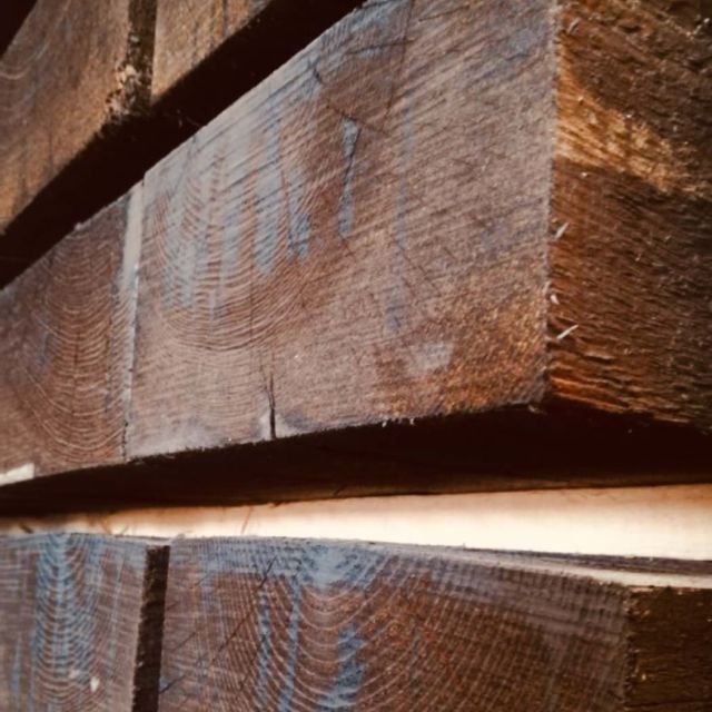 Traviesa de madera decorativas